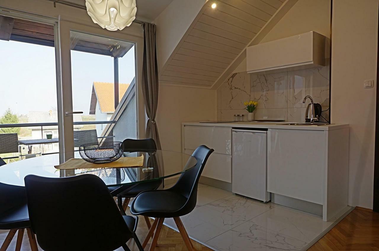 Apartman Studio Sonas 3 With Free Private Parking كارلوفاتش المظهر الخارجي الصورة